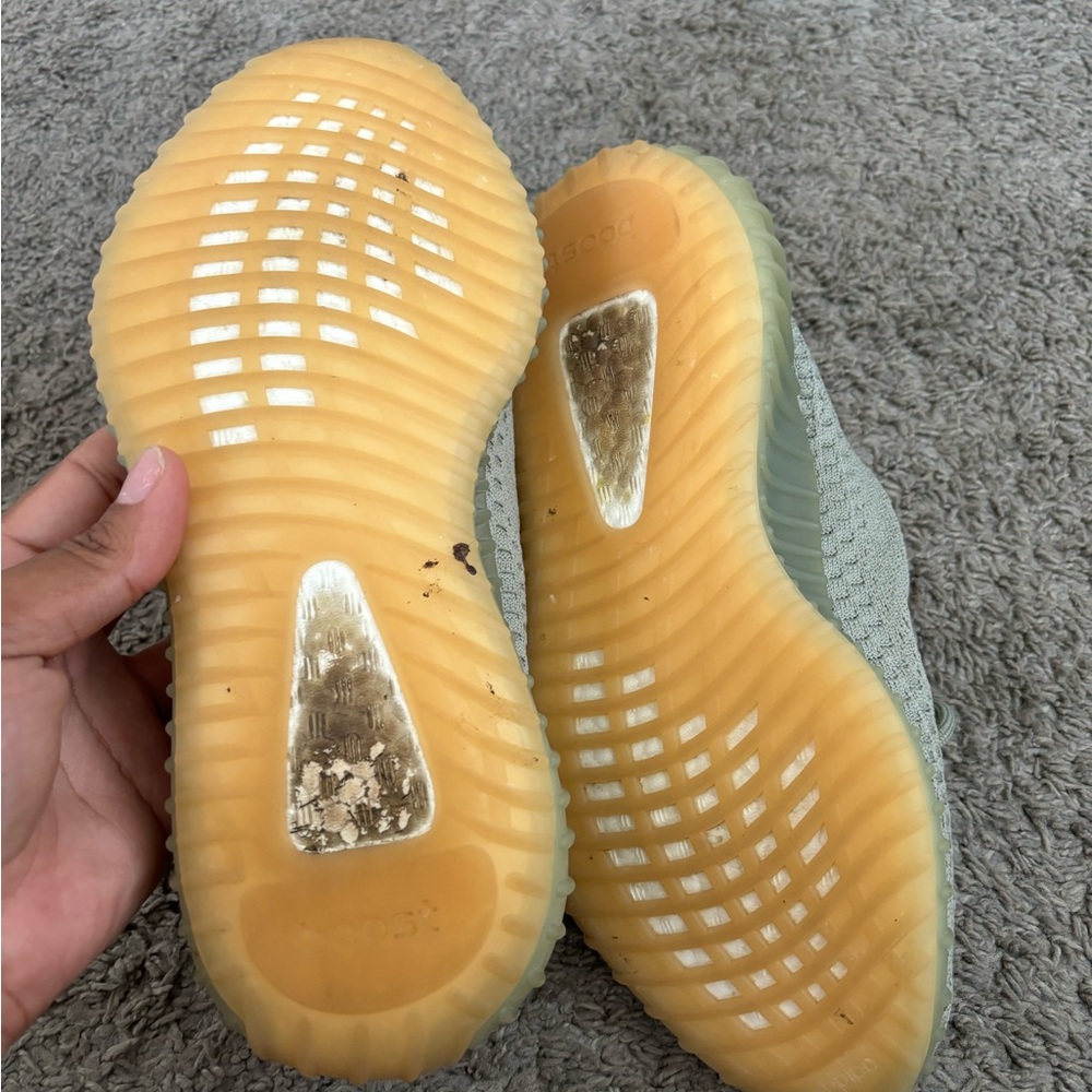 Adidas yeezy 350 - Picture 3 of 5
